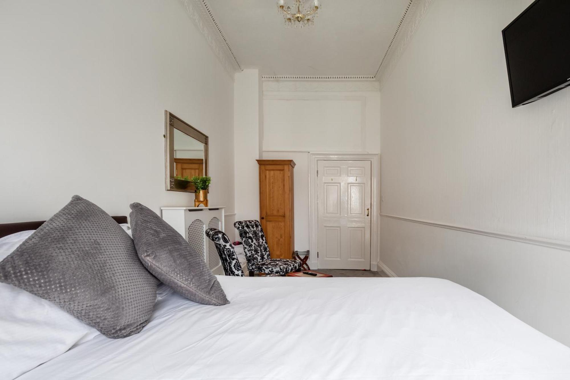 Serenity Guest House Скарборо Экстерьер фото