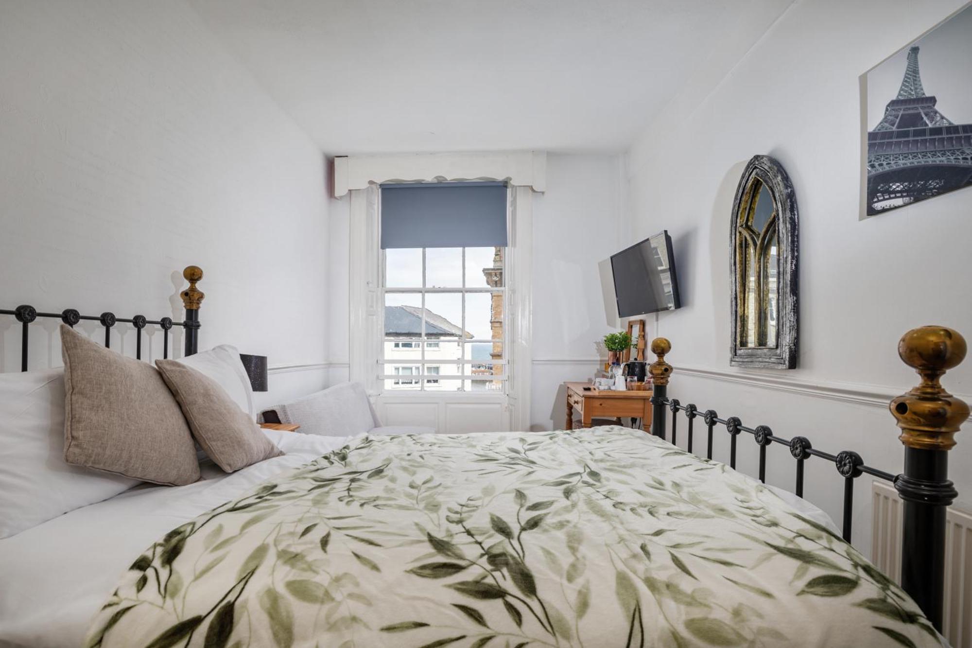Serenity Guest House Скарборо Экстерьер фото
