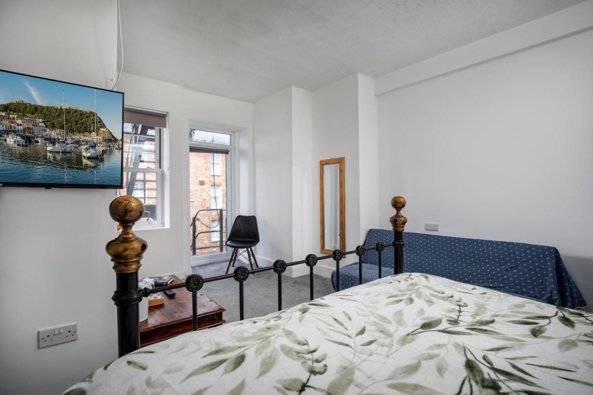 Serenity Guest House Скарборо Экстерьер фото
