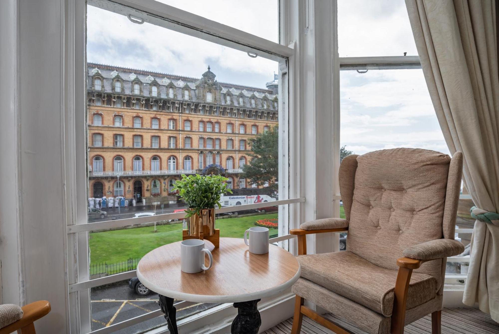 Serenity Guest House Скарборо Экстерьер фото